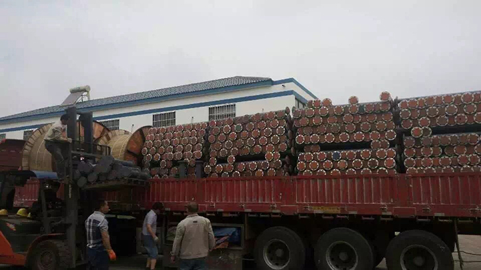 金氟隆衬PO管道及配件发货
